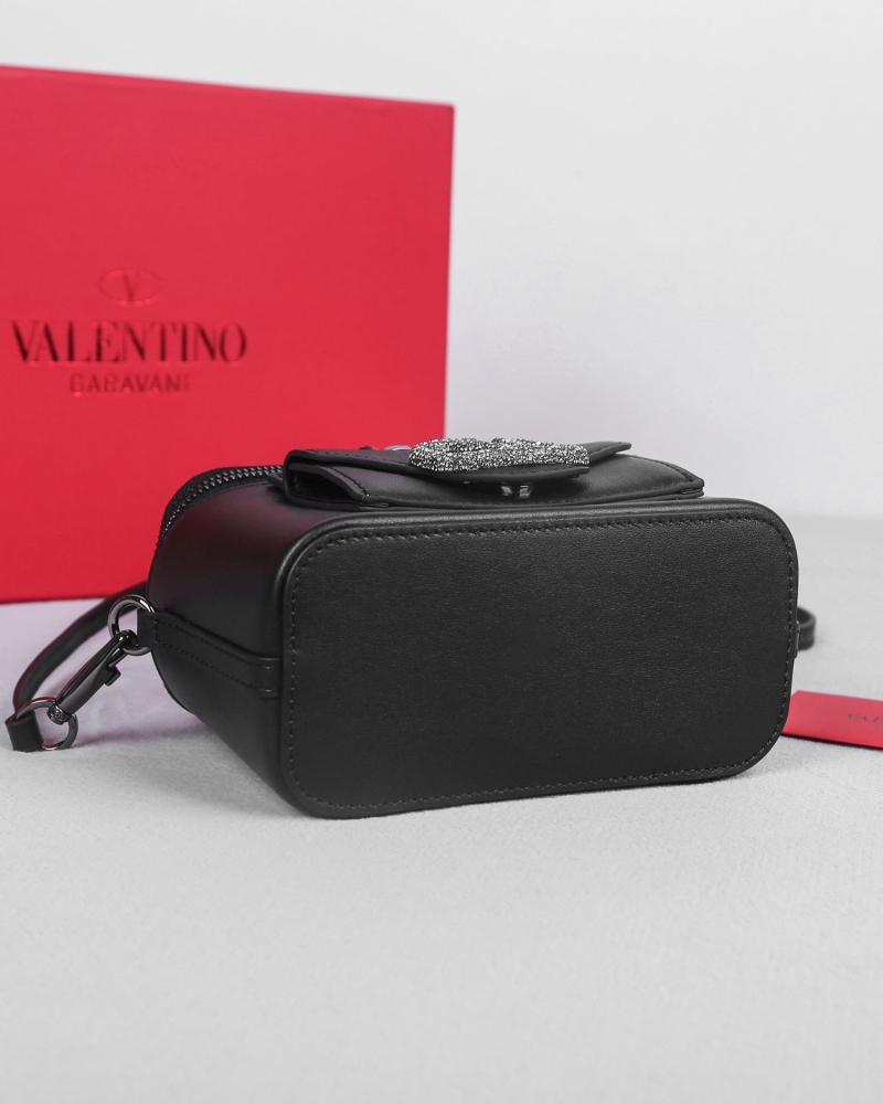 Va1e*ntin0 top handle bag